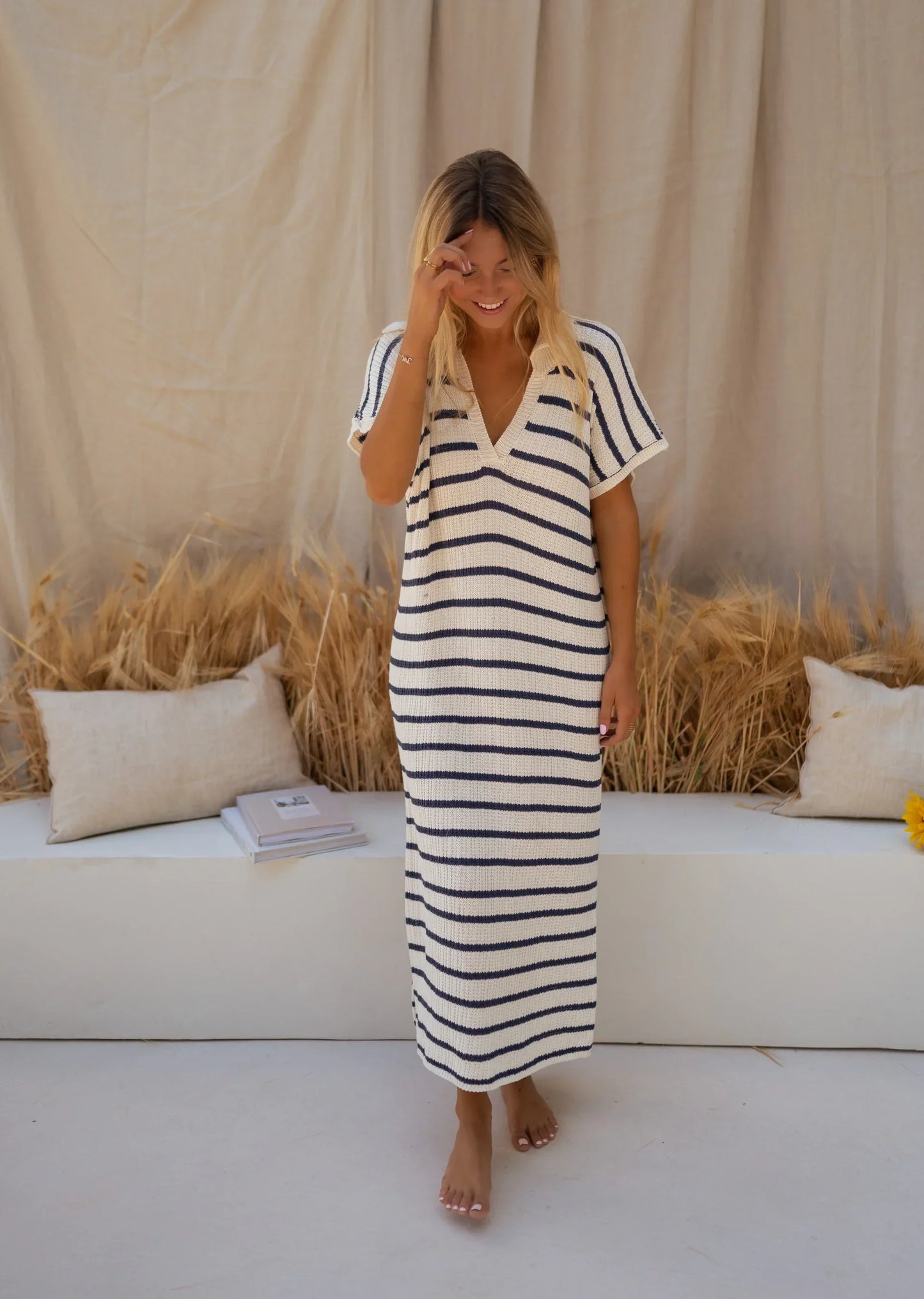 SELINA I GESTREIFTES MIDI-KLEID